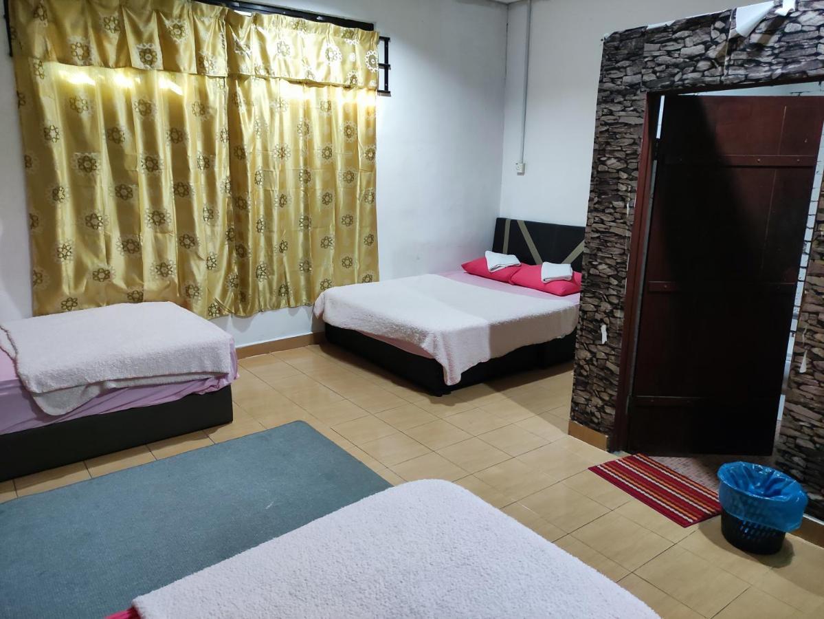 Kencana Guest House パンタイ・サナング エクステリア 写真