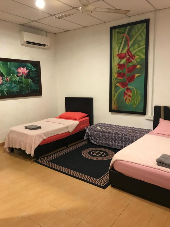 Kencana Guest House パンタイ・サナング エクステリア 写真